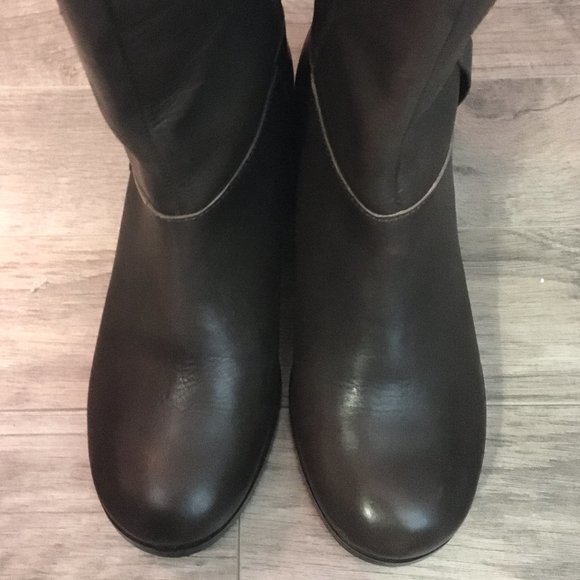 Tall Brown Leather and Canvas Equestrian Boots - Picture 7 of 16